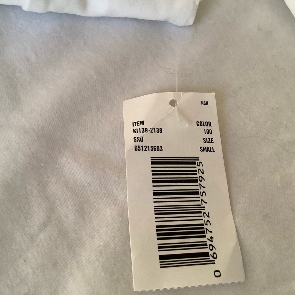 NWT New Abercrombie & Fitch bodysuit Size M, Color white - Picture 9 of 11